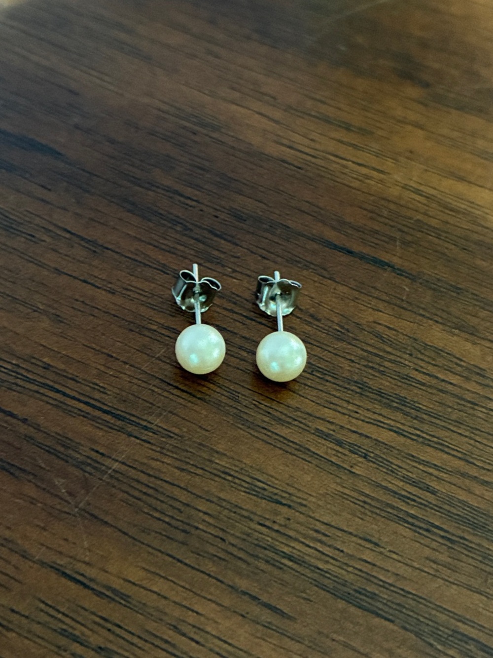 🔺FREE WHEN BUNDLED🔺 Faux Pearl Stud Earrings